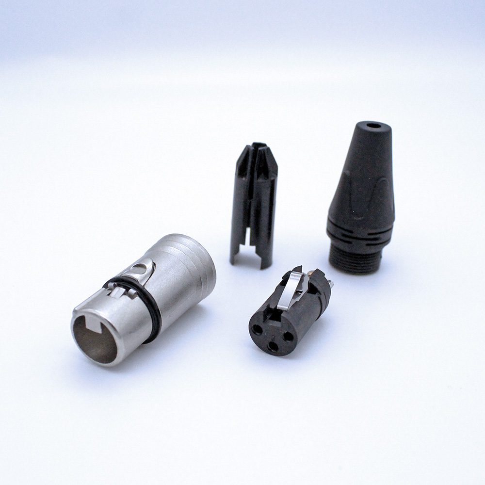 XK-301 XLR FEMALE AUDIO PLUG